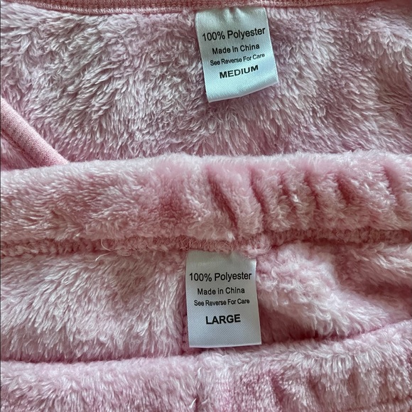 SOFT LOUNGER SET Med “Sequin Bunny” 2-piece - Picture 5 of 6